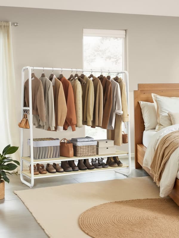 Klesstativ 45x138x160 cm Beige Stål