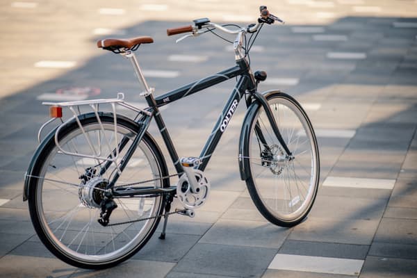 Elektrisk cykel Oolter Eke M grå färg