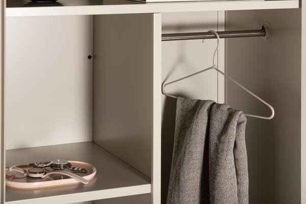 Garderob Bakal Stål Beige