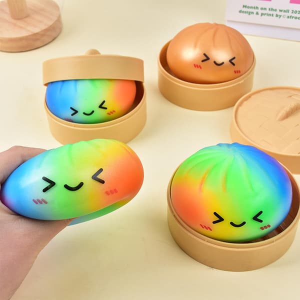Sateenkaari Dumpling Squishy - Värikäs Stressilelu Pullamuodossa, Sensorinen Dekompressiolelu Rentoutumiseen