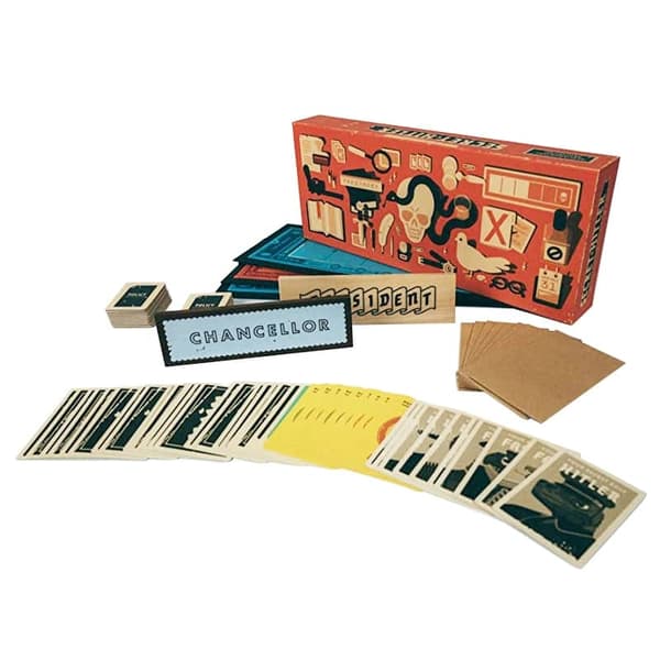 Secret Hitler - Strateginen seurapeli