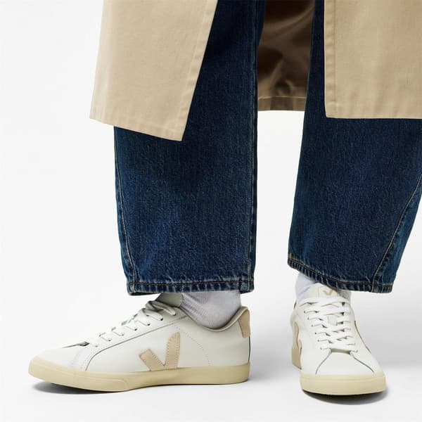 Veja Womens/Ladies Esplar Leather Flat Trainers