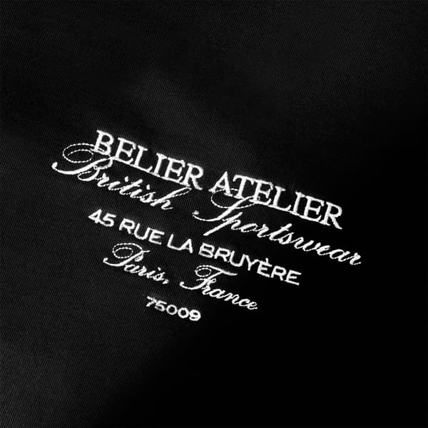 Belier Herr Atelier Text Logotyp T-shirt