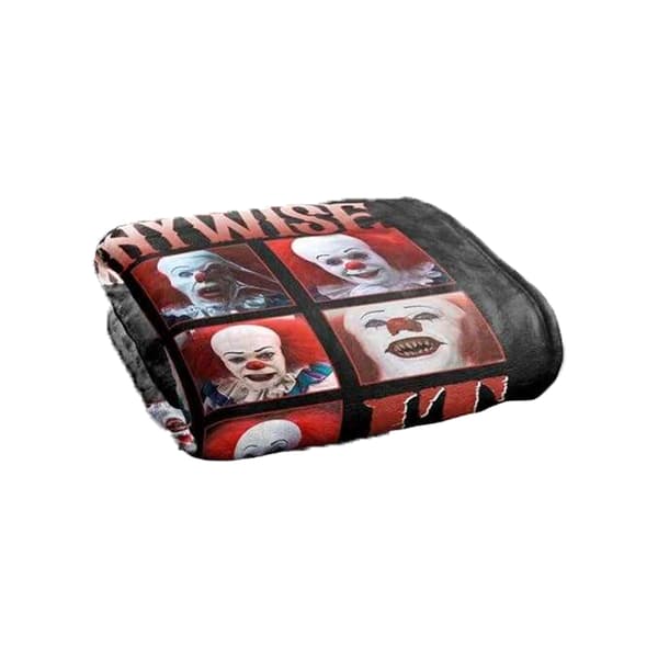 It Pennywise Square Soft Touch Blanket