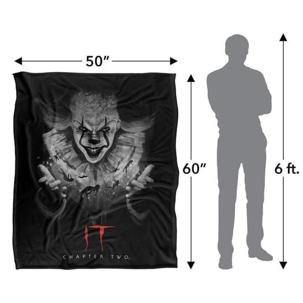 It Chapter 2 Pennywise In The Dark Soft Touch Blanket