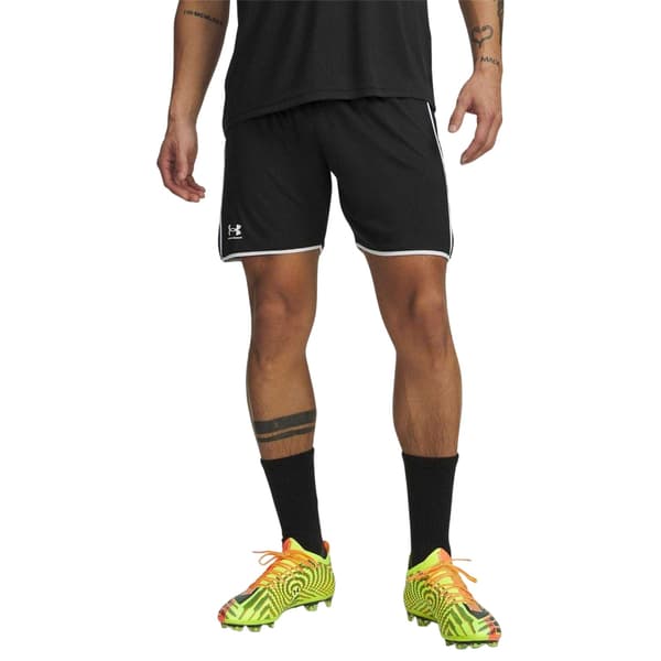 Under Armour Miesten Challenger Performance -treenishortsit