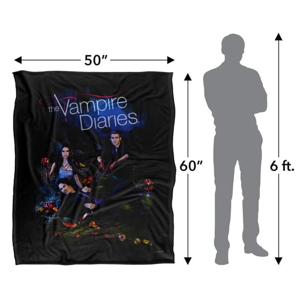 Vampire Diaries Group Shot Blanket