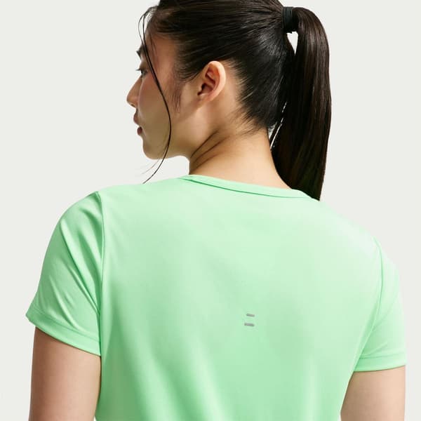 Nike Dam Swoosh Dri-FIT Topp