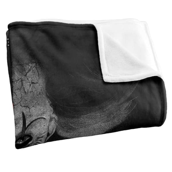 It Chapter 2 Pennywise In The Dark Soft Touch Blanket