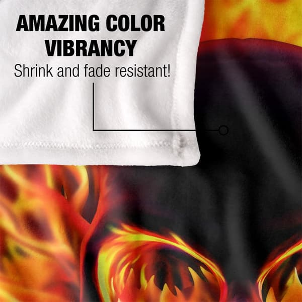 Royce McClure Silky Flaming Skull Supersoft-peitto