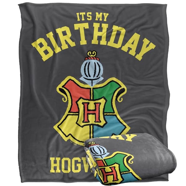 Harry Potter It´s My Birthday Hogwarts Crest Blanket