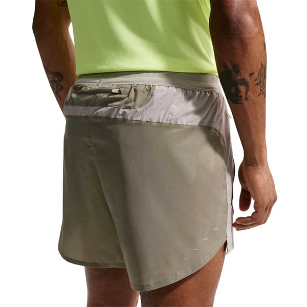 Nike Stride Löparshorts för män