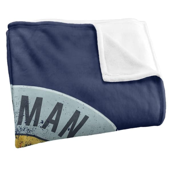 Superman Heroic Posing Club Blanket