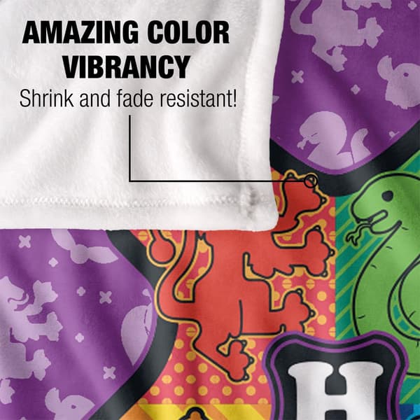 Harry Potter Chibi Hogwarts Crest Blanket