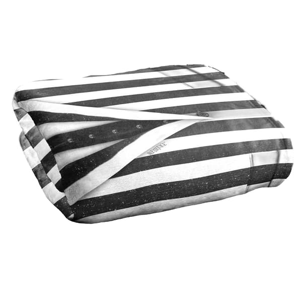 Beetlejuice Silky Suit Supersoft Blanket