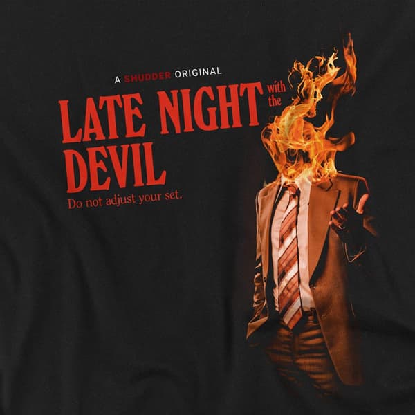 Late Night With the Devil Barn/Barn Eld T-shirt