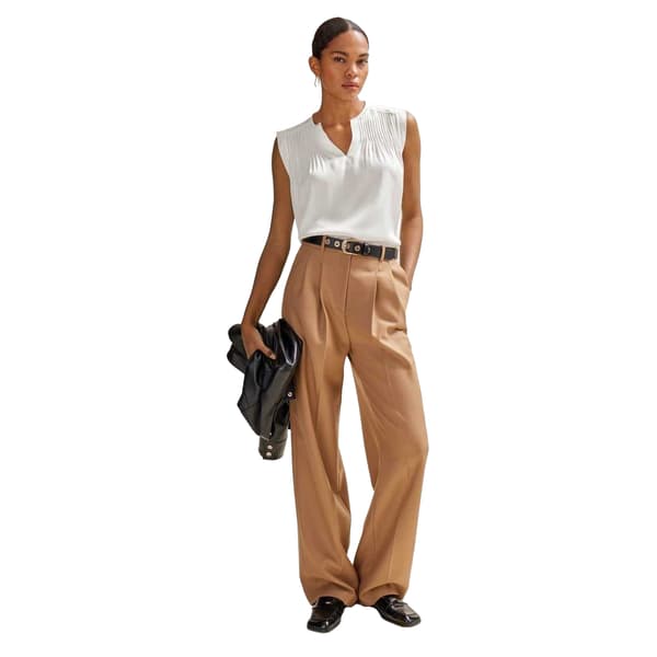 Boss Dam/Dam Pintuck Notch Neck Regular Blus