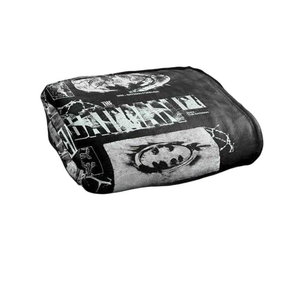 Batman Soft Touch Grunge Logo Blanket