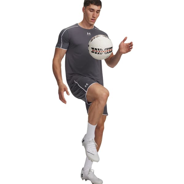 Under Armour Miesten Challenger Performance -treenishortsit