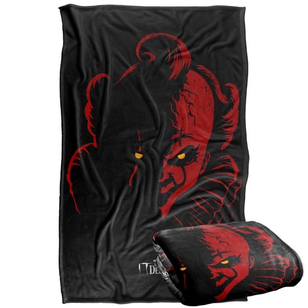 It: Welcome To Derry Pennywise Character Face Blanket