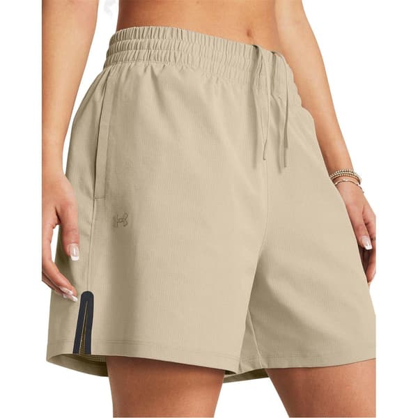 Under Armour Naisten Vent-treenishortsit