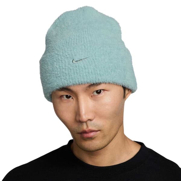 Nike Peak Embroidered Logo Lightweight Beanie