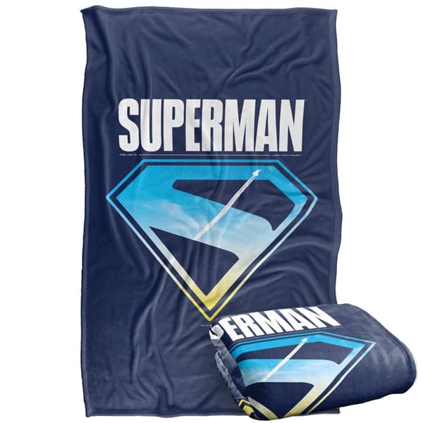 Superman 2025 Flight Soft Touch Logo Blanket