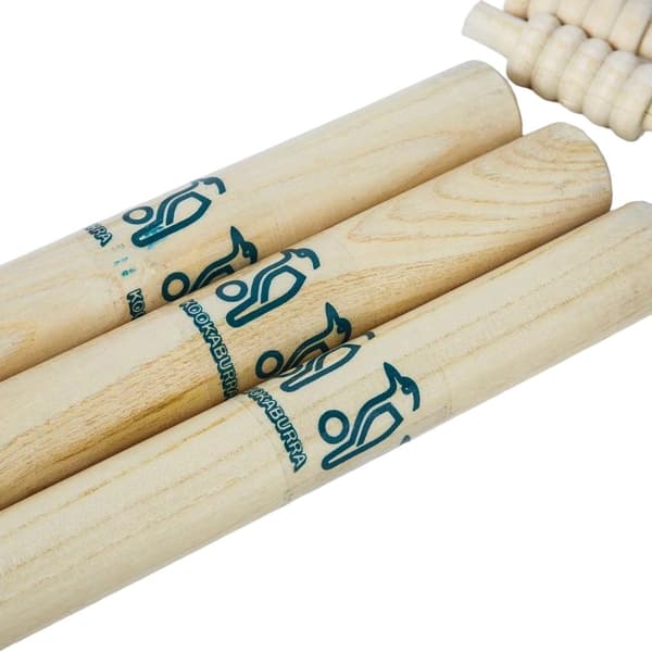 Kookaburra Pro Cricket Stumps Set