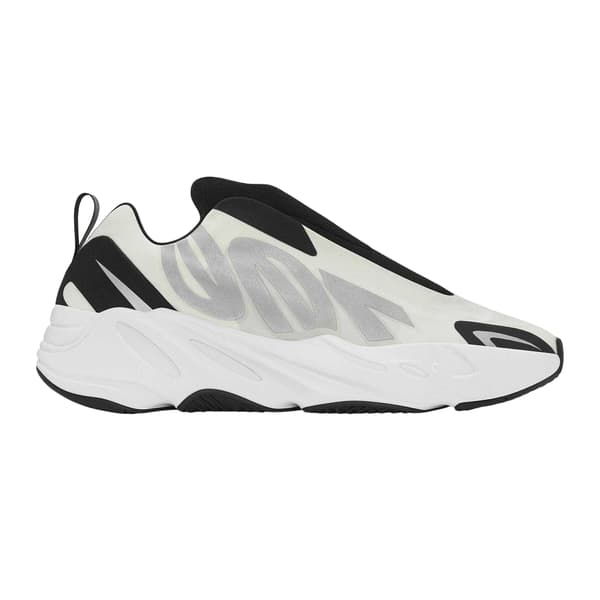 Yeezy naisten 700 MNVN -lenkkarit