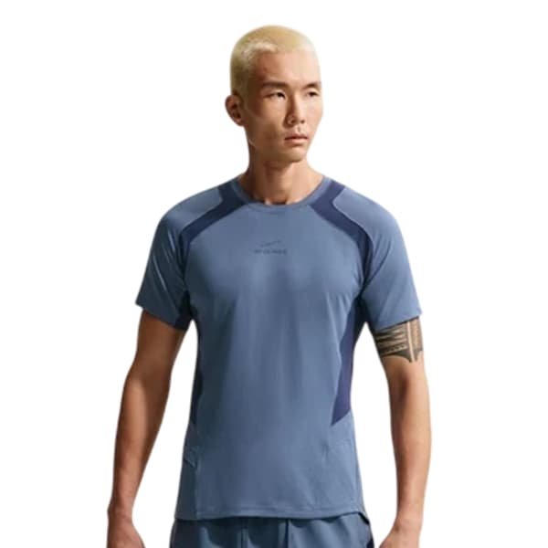 Nike Performance Fitted Gym T-shirt för män