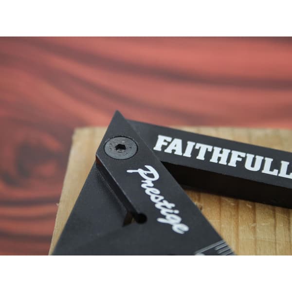 Faithfull Prestige Centrumssökare