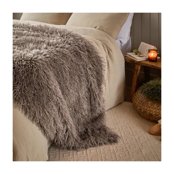 Furn Rowan tekoturkispeitto