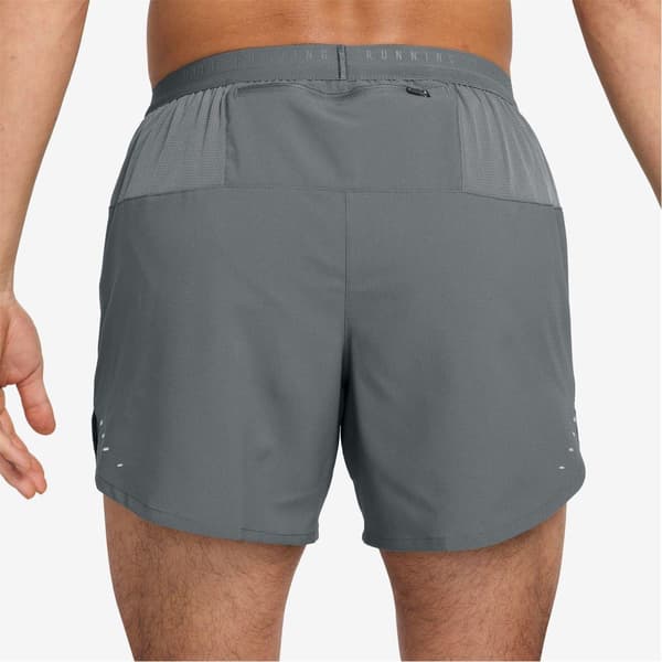 Nike Stride Löparshorts för Herr