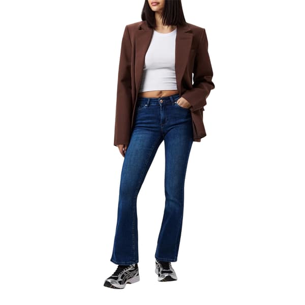 Only Jeans med utsvängda ben för dam