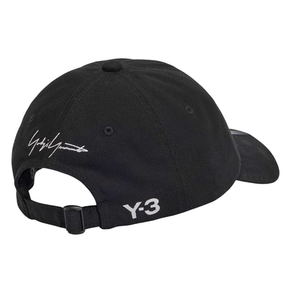 Y-3 Mercedes Isähattu