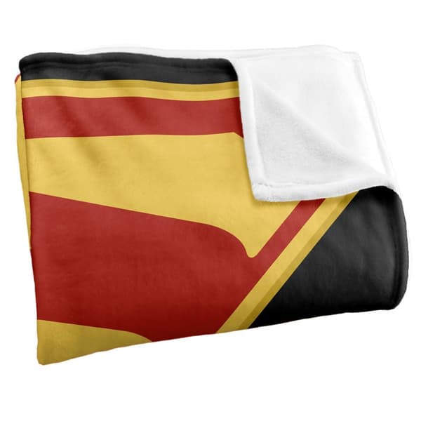 Superman 2025 Logo Blanket