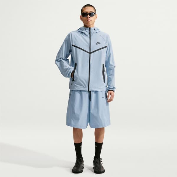Nike Mens Tech Woven Hooded Jacket