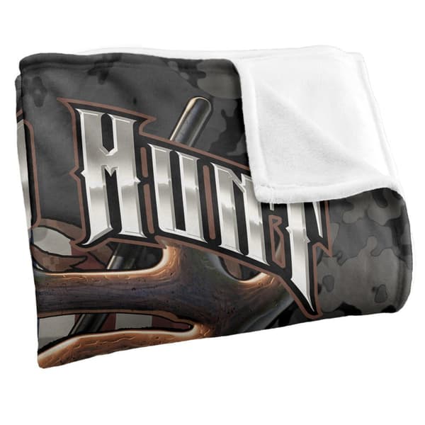 JQ Licensing Silky Deer Supersoft Blanket
