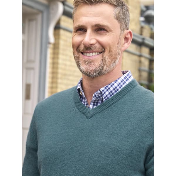 WoolOvers Mens Lambswool V Neck Jumper