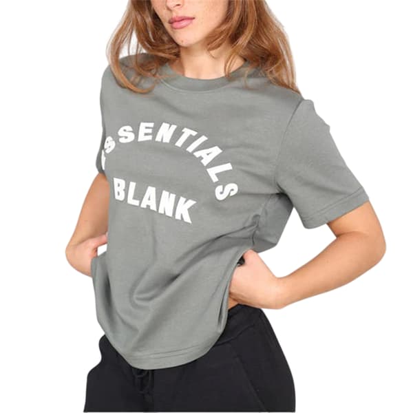 Blank Essentials Oversized Boyfriend T-shirt för damer