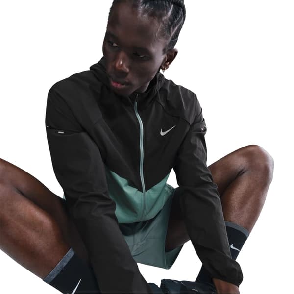 Nike Herr Stride Lättviktsjacka med huva