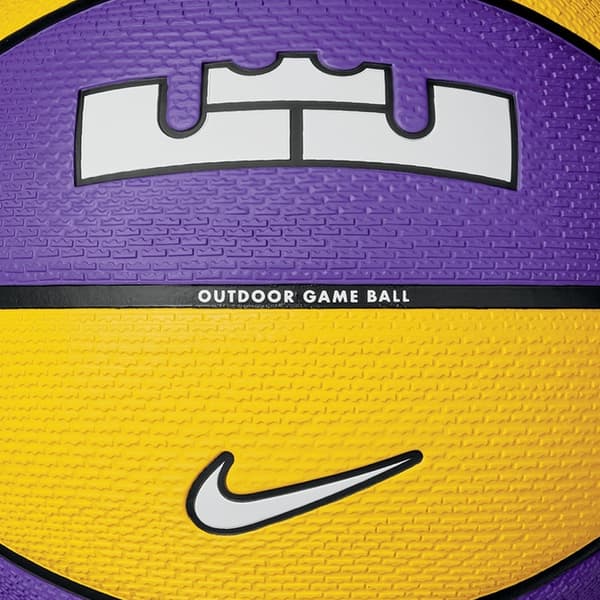 Nike Lebron James Playground 2.0 Koripallo