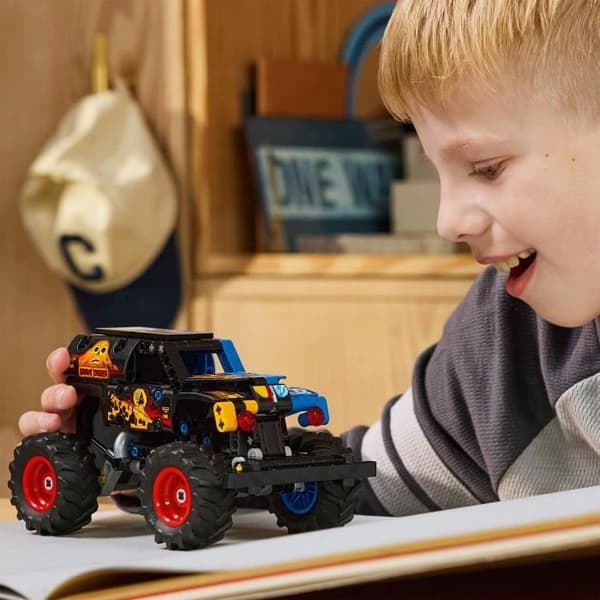LEGO Technic 42219 Monster Jam Grave Digger - Eld och Is - Byggset från 7 år