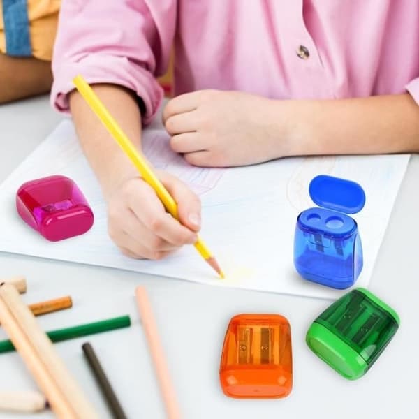 Pennvässare - Ej specificerad - 4-pack - Mini och bärbar - Med behållare - Dubbelt hål