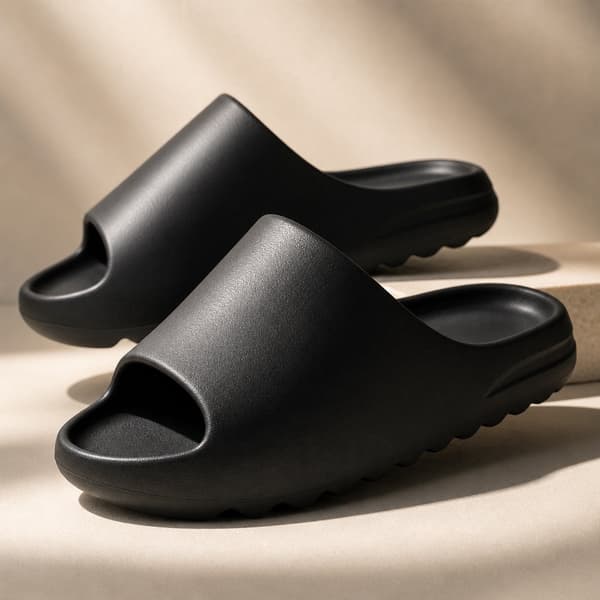 Slippers - Soft and non-slip - black, green or white -