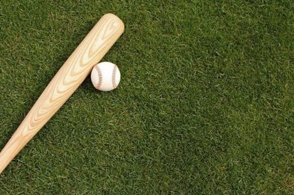 Baseballballtre i tre inkl. ball