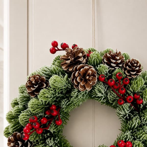 Christmas Wreath 33 cm – Snow Effect, Red Berries and Cones