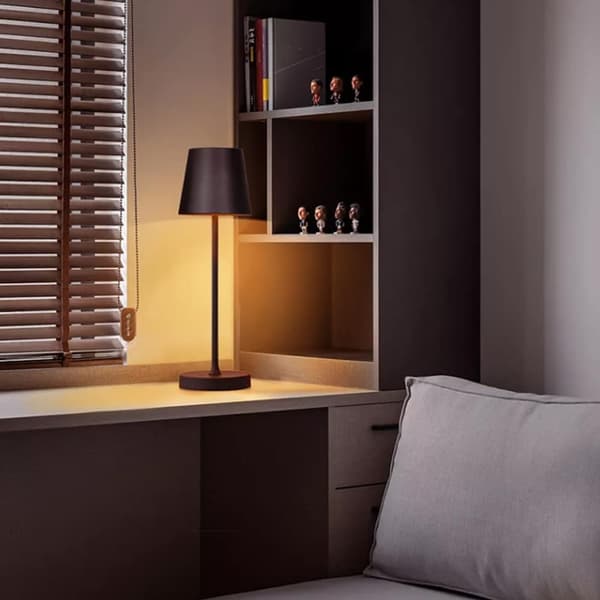 Bordlampe LED m/touch - ledningsfri - mange farver
