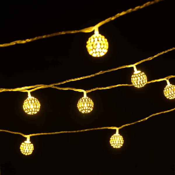 LED light chain with gold balls, 3 meters