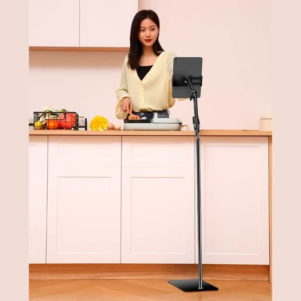Floor Stand for Tablet and Smartphone - Adjustable and Stable Solution